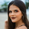 María R.